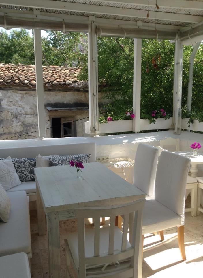 Yukari Sokak Vip Butik Otel Alaçatı Buitenkant foto