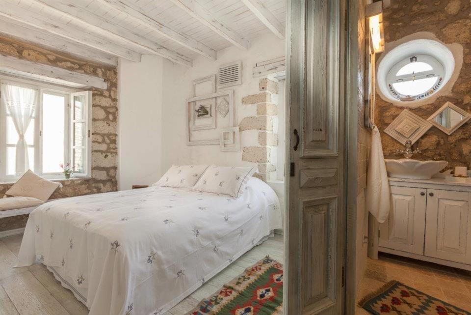Yukari Sokak Vip Butik Otel Alaçatı Buitenkant foto